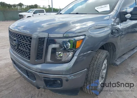 2018 Nissan Titan Xd Sv Diesel z USA, uszkodzony, nr VIN 1N6BA1F45JN551239